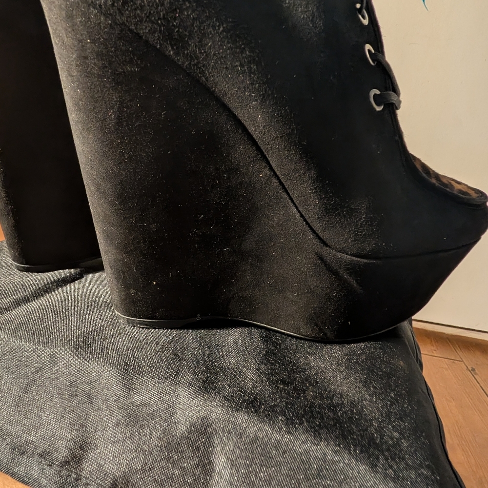 Stuart Weitzman black suede wedge booties with leopard print size 11BlackMult - Picture 5 of 8